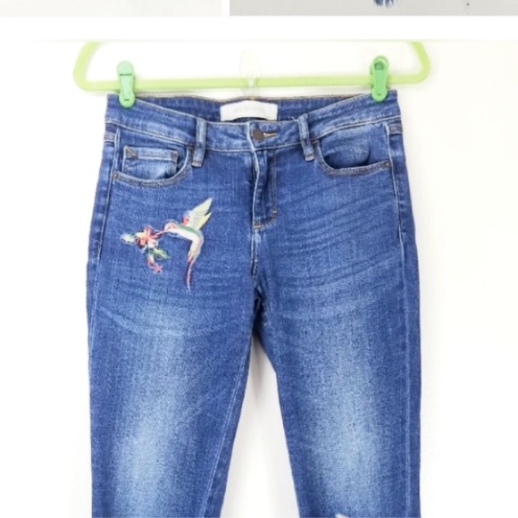 Cute detailed jeans but don’t fit me!  Size 4 - Picture 2 of 2